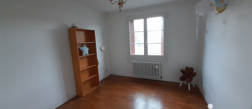 Maison traditionnelle 4 pièces de 120 m² à Châlus (87230)