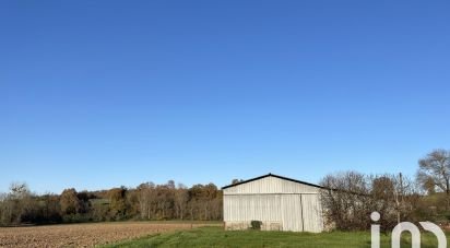 Terrain de 1 831 m² à Saint-Hilaire-du-Bois (17500)