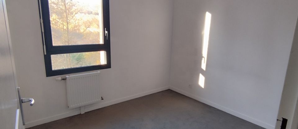 Apartment 3 rooms of 64 m² in Notre-Dame-de-Bondeville (76960)