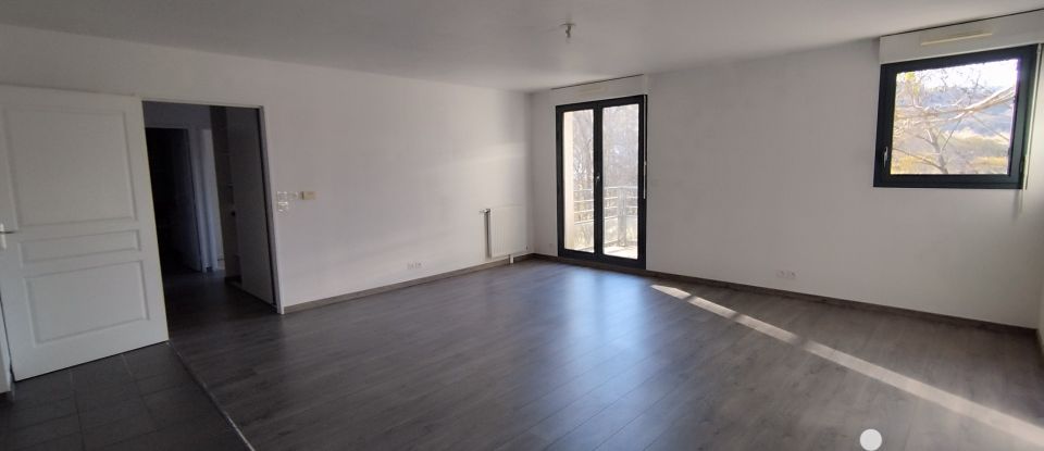 Apartment 3 rooms of 64 m² in Notre-Dame-de-Bondeville (76960)