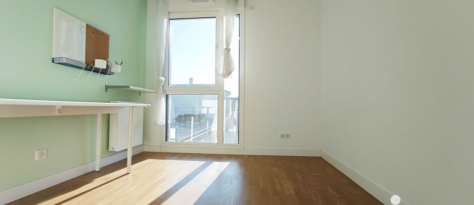 Appartement 5 pièces de 100 m² à Colombes (92700)