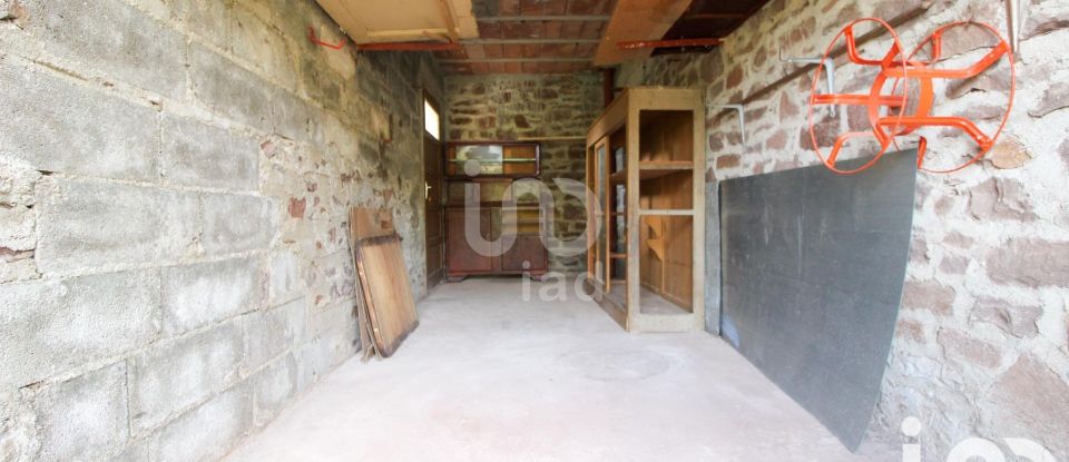 House 7 rooms of 140 m² in Saint-Affrique (12400)