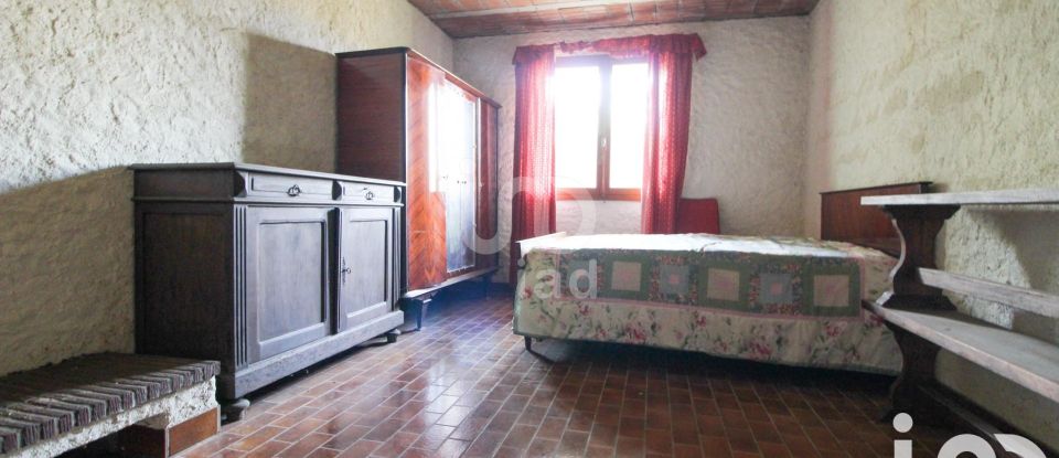 House 7 rooms of 140 m² in Saint-Affrique (12400)