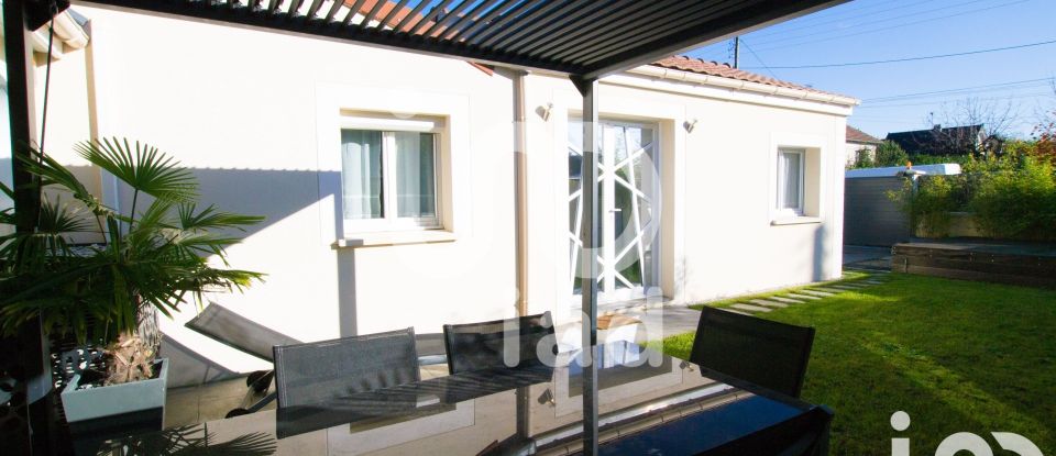 House 4 rooms of 86 m² in Ozoir-la-Ferrière (77330)