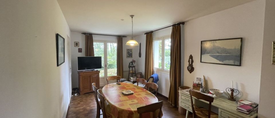 Maison 9 pièces de 152 m² à Pluméliau (56930)