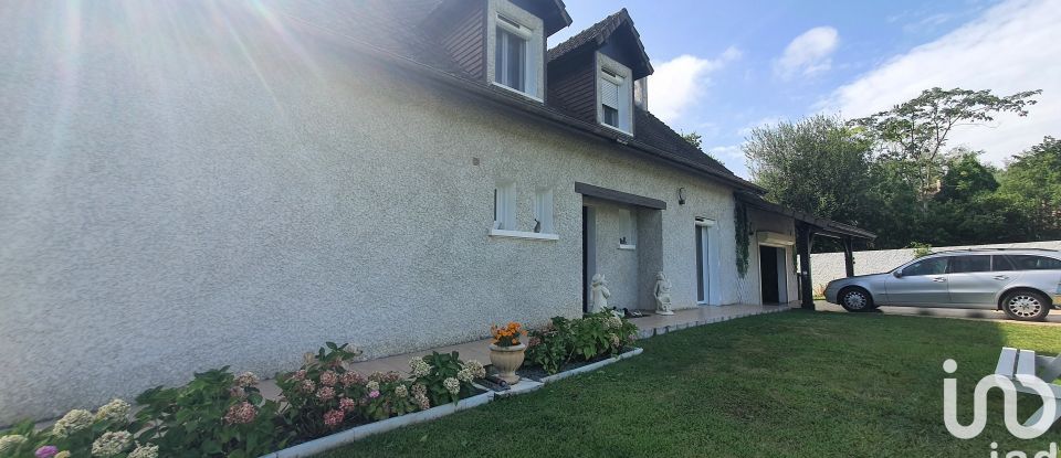 Traditional house 6 rooms of 191 m² in Argagnon (64300)