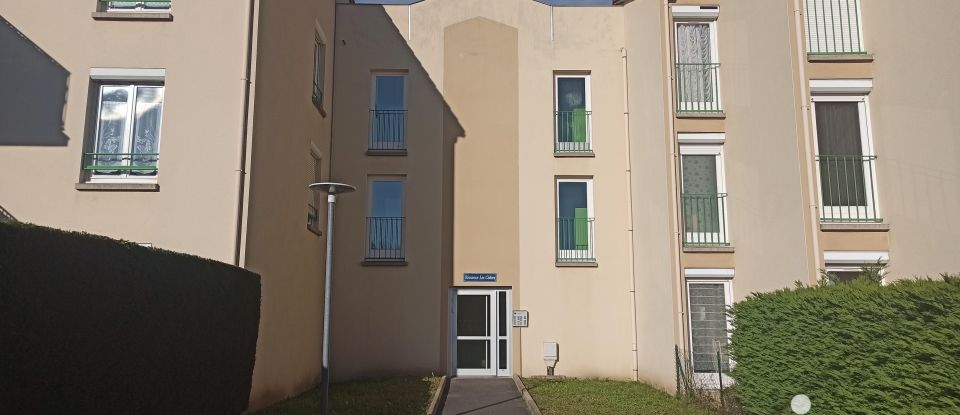 Apartment 3 rooms of 73 m² in Sury-le-Comtal (42450)