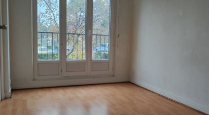 Apartment 2 rooms of 50 m² in Chilly-Mazarin (91380)