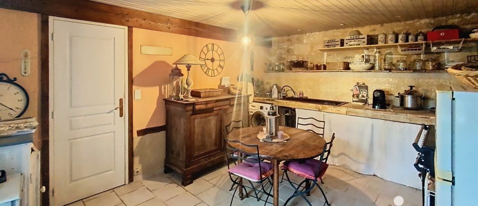 House 6 rooms of 183 m² in Terrasson-Lavilledieu (24120)