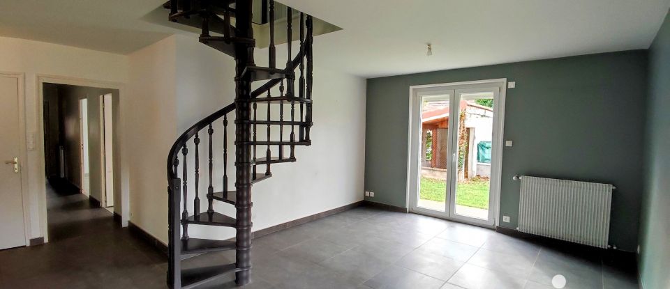 Maison 5 pièces de 118 m² à Andrézieux-Bouthéon (42160)