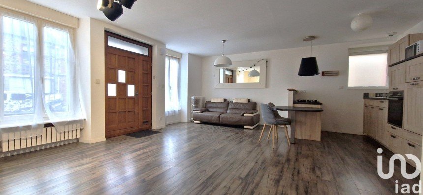 Town house 4 rooms of 87 m² in Fougères (35300)