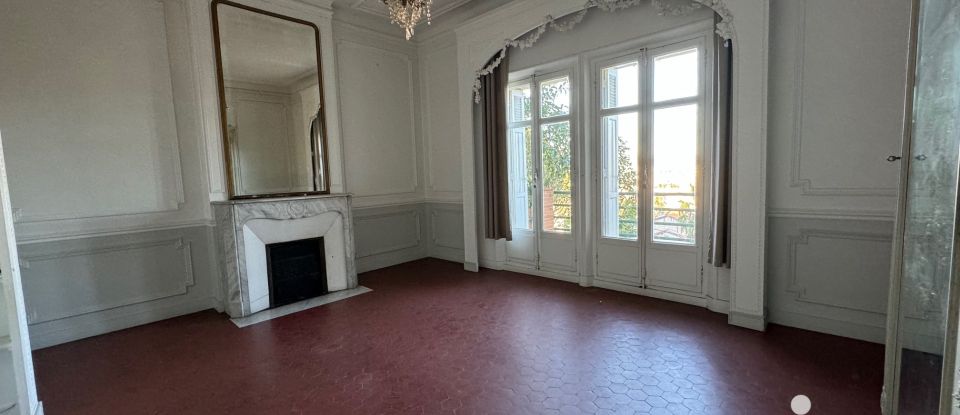 Maison 8 pièces de 163 m² à Marseille (13008)