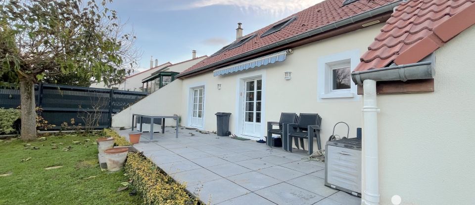 House 5 rooms of 149 m² in Corny-sur-Moselle (57680)