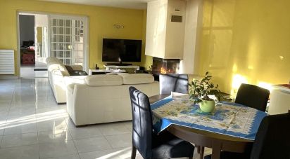 House 7 rooms of 160 m² in Livry-Gargan (93190)