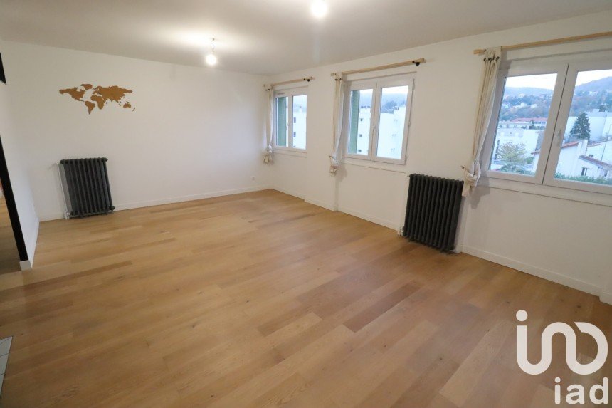 Apartment 3 rooms of 69 m² in Clermont-Ferrand (63100)