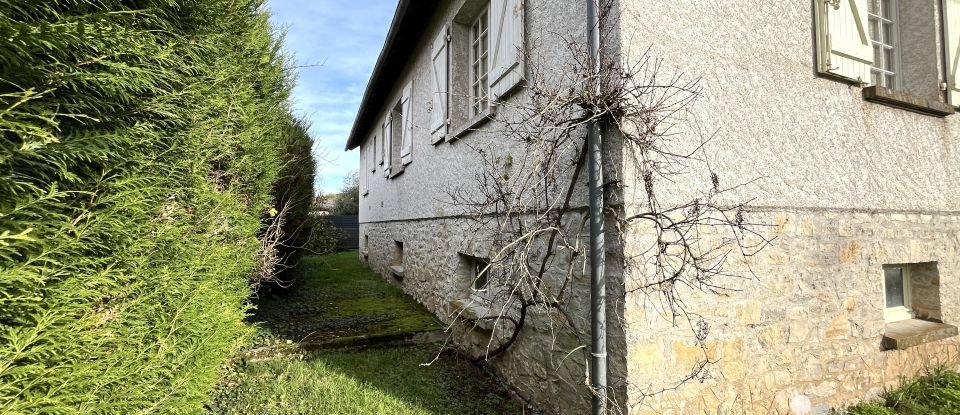 Maison traditionnelle 6 pièces de 154 m² à Bretenoux (46130)