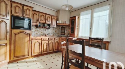 House 4 rooms of 79 m² in Montaigu (85600)