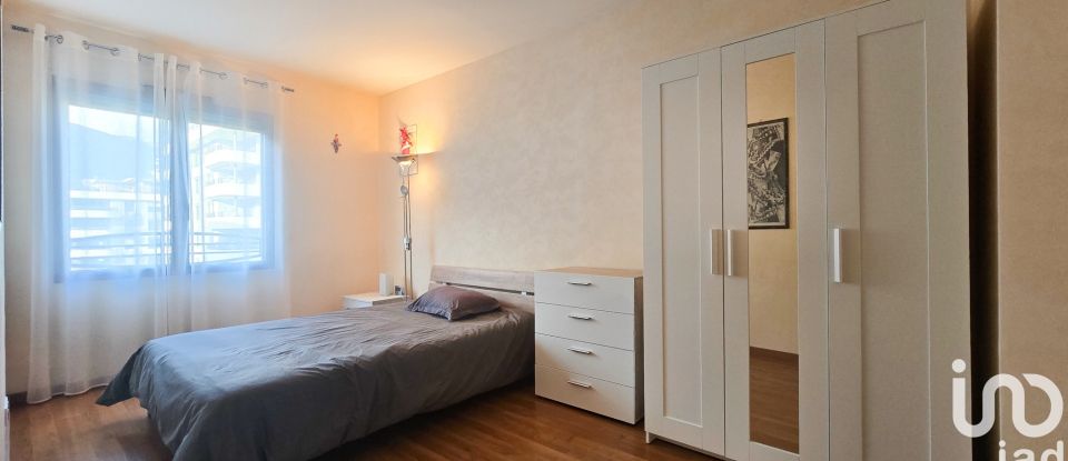 Apartment 4 rooms of 133 m² in Saint-Genis-Pouilly (01630)