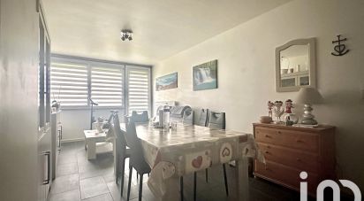 Apartment 3 rooms of 55 m² in Lys-lez-Lannoy (59390)