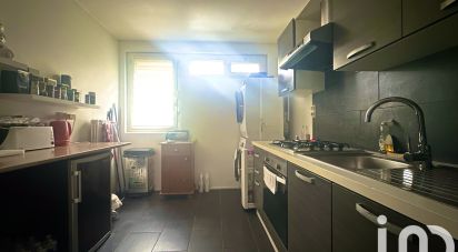 Apartment 3 rooms of 55 m² in Lys-lez-Lannoy (59390)