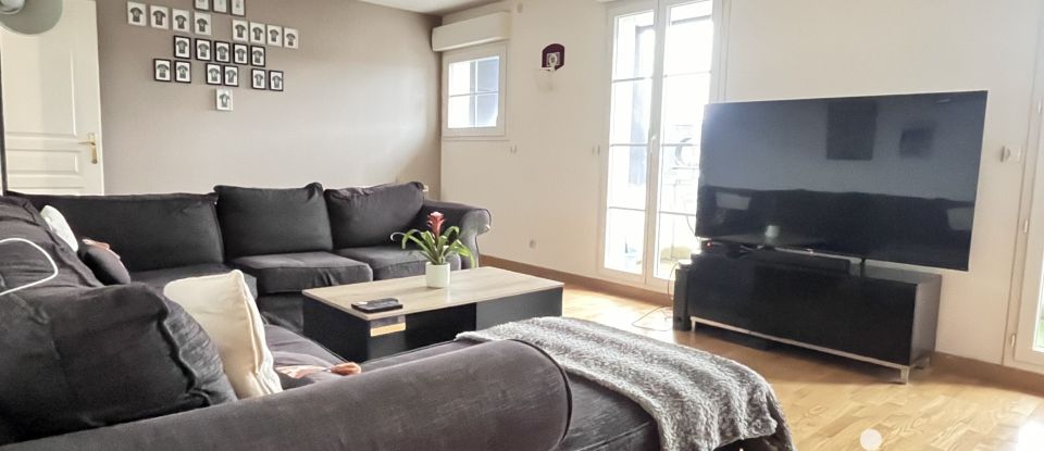 Appartement 4 pièces de 87 m² à Compiègne (60200)