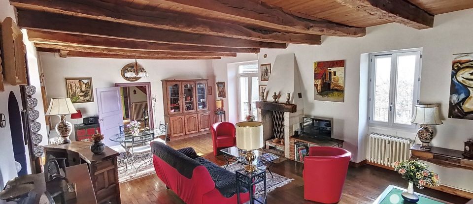 Maison traditionnelle 6 pièces de 231 m² à Saint Géry-Vers (46330)