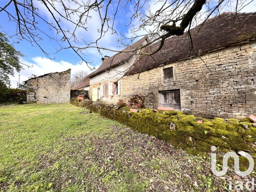 Country house 3 rooms of 104 m² in Thégra (46500)