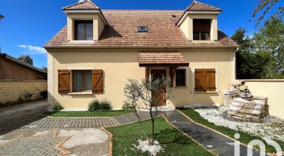 Traditional house 6 rooms of 134 m² in Les Granges-le-Roi (91410)