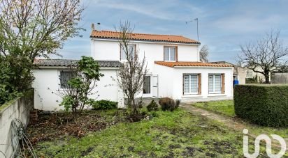 Traditional house 5 rooms of 99 m² in Les Brouzils (85260)