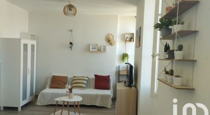 Studio 1 room of 26 m² in Toulon (83000)