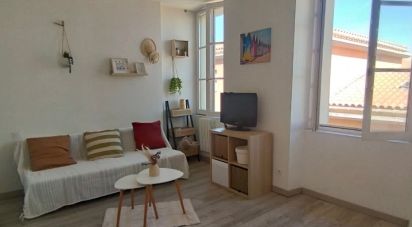 Studio 1 room of 26 m² in Toulon (83000)