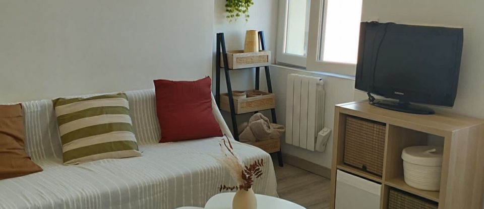 Studio 1 pièce de 26 m² à Toulon (83000)