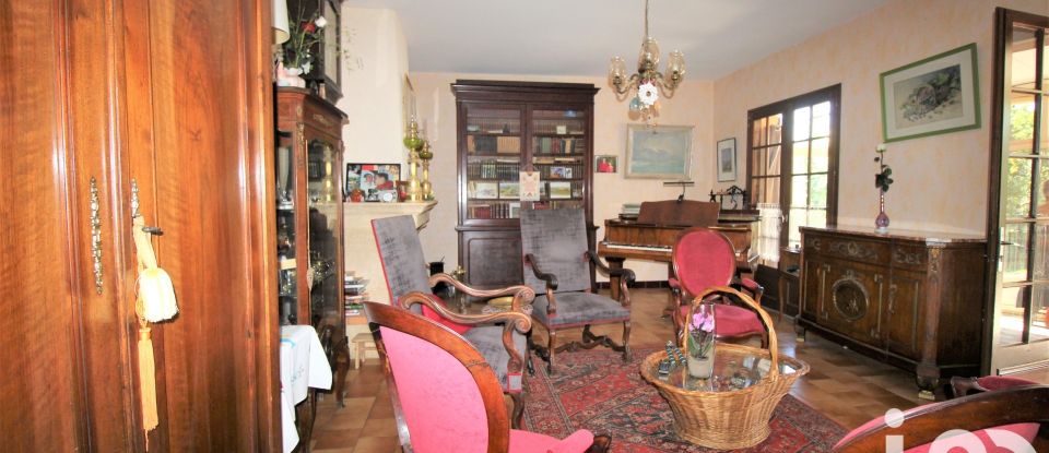 Traditional house 5 rooms of 180 m² in Prigonrieux (24130)