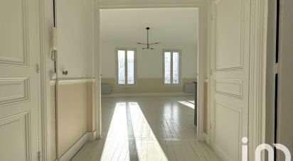 Apartment 2 rooms of 44 m² in Suresnes (92150)