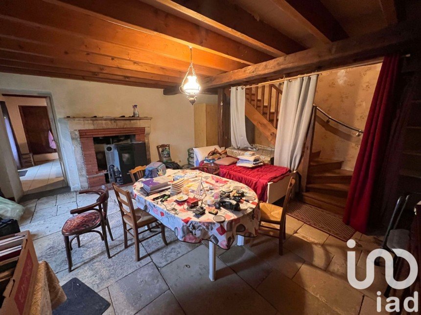 Maison de campagne 6 pièces de 137 m² à Sommières-du-Clain (86160)