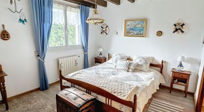 Traditional house 9 rooms of 227 m² in Villes (01200)