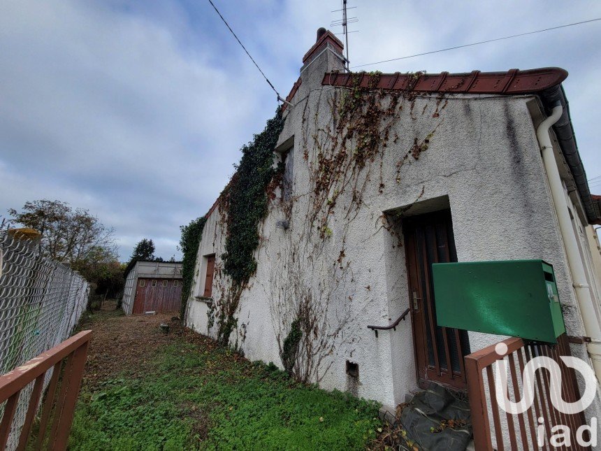 House 3 rooms of 55 m² in Montluçon (03100)