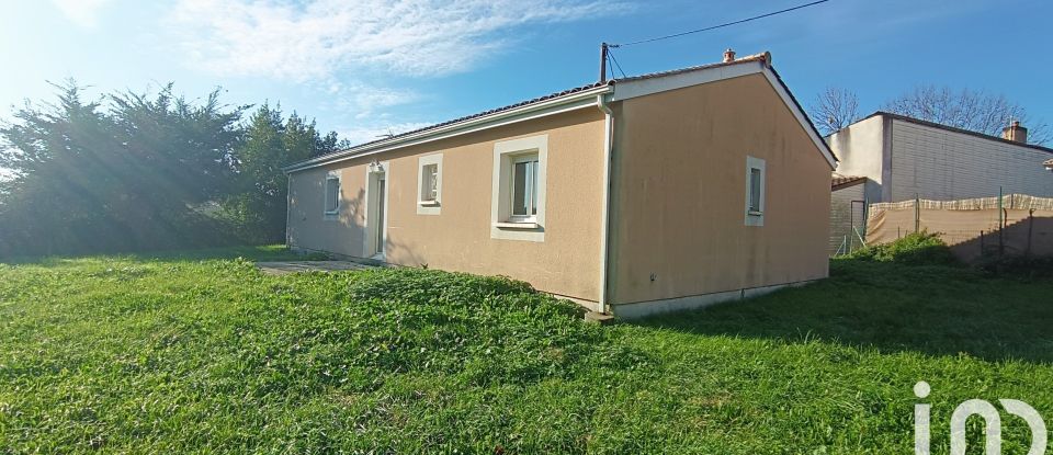 House 4 rooms of 92 m² in Plassac (33390)