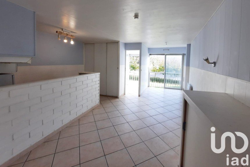 Apartment 2 rooms of 33 m² in La Grande-Motte (34280)