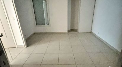 Appartement 2 pièces de 64 m² à Saint-Laurent-du-Var (06700)