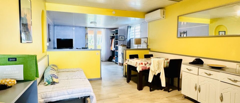 Lodge 9 rooms of 278 m² in Saint-Pierre (97410)