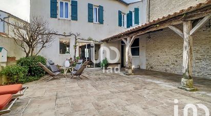 Village house 9 rooms of 183 m² in La Couarde-sur-Mer (17670)