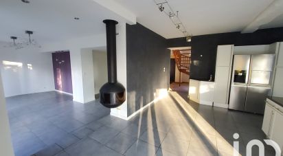 House 6 rooms of 248 m² in Cantenay-Épinard (49460)