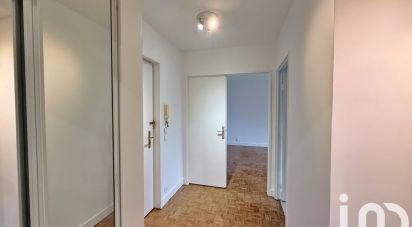 Apartment 2 rooms of 48 m² in Châtillon (92320)