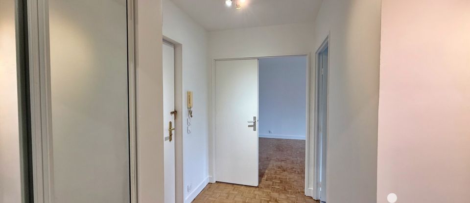 Apartment 2 rooms of 48 m² in Châtillon (92320)