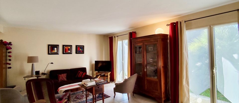 Traditional house 6 rooms of 191 m² in Pau (64000)