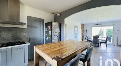 Traditional house 5 rooms of 124 m² in Aussonne (31840)