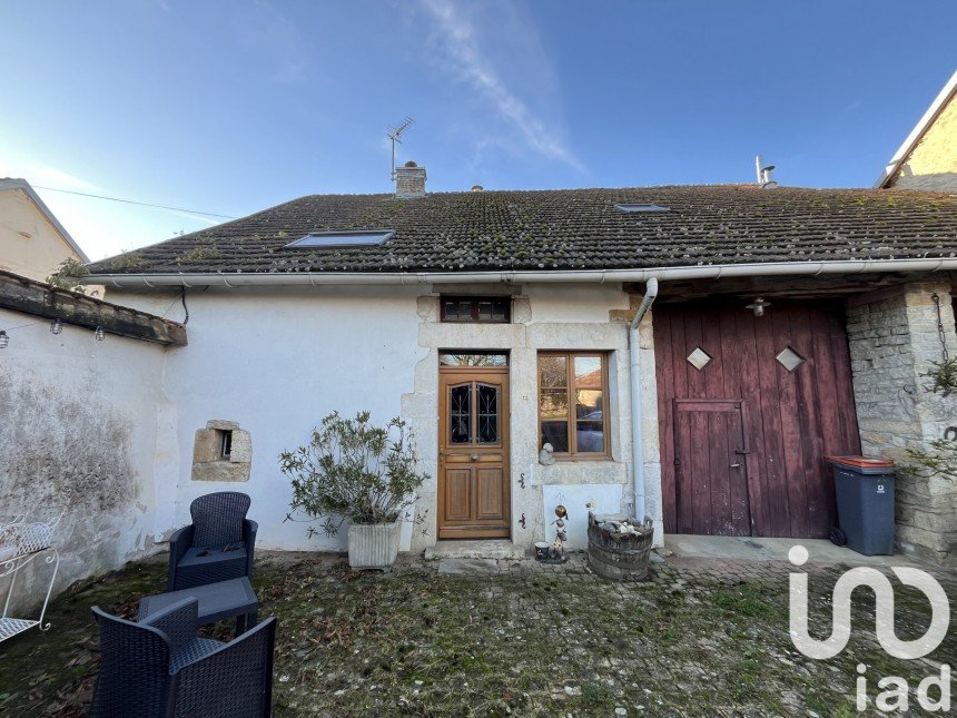 House 2 rooms of 60 m² in Le Val-d'Esnoms (52190)