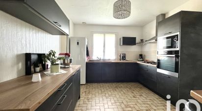 House 7 rooms of 181 m² in Le Grand-Lucé (72150)