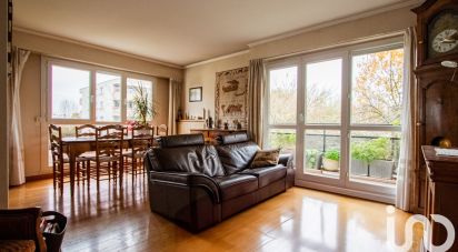 Appartement 5 pièces de 105 m² à Bois-d'Arcy (78390)